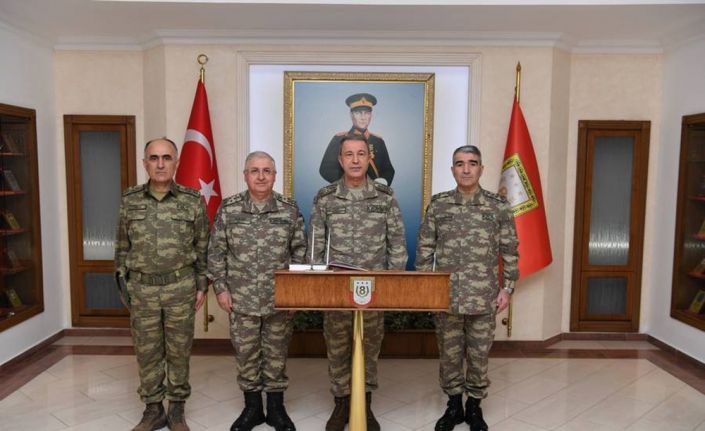 Genelkurmay Başkanı Orgeneral Hulusi Akar, Elazığ, Tunceli ve Malatya’daki birliklerde