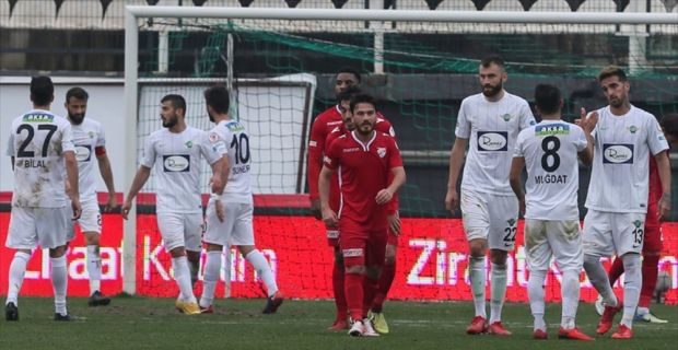Ziraat Türkiye Kupası'nda Boluspor'u 1-0 mağlup eden Teleset Mobilya Akhisarspor,