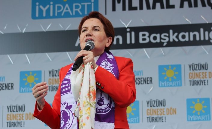 İYİ Parti Genel Başkanı Meral Akşener, seçim beyannamesini açıkladı. Akşener,