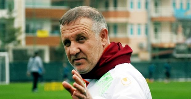 Aytemiz Alanyaspor Teknik Direktörü Bakkal, "11 maç bizim ve şehir