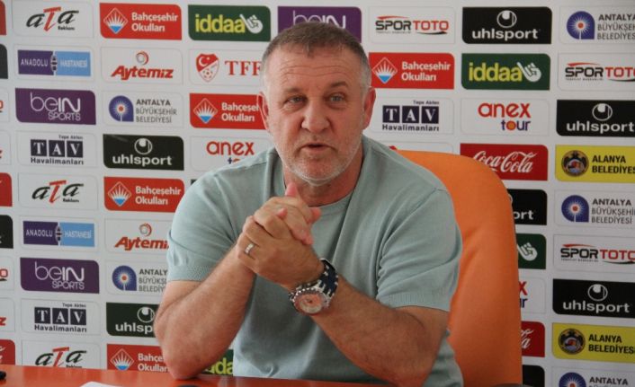 Alanyaspor Teknik Direktörü Mesut Bakkal, Alanyaspor’un Türkiye’de parmakla gösterilen bir