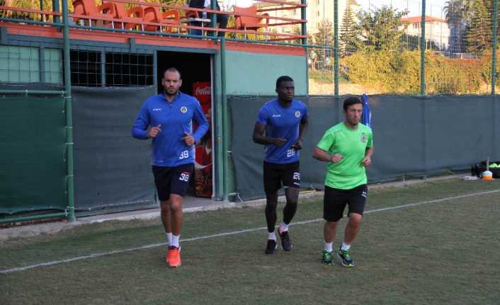 Aytemiz Alanyaspor’la ilk idmanını gerçekleştiren Teknik Direktör Sergen Yalçın, ”Alanyaspor’da