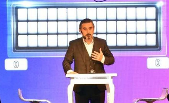 Ünlü sunucu Ali İhsan Varol eşi Ayşe Varol’dan boşandı. Mahkemenin,