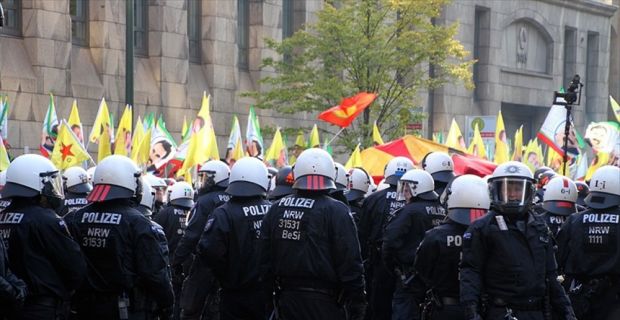  Almanya'da sık sık gösteri düzenleyen ve terör örgütü PKK'ya