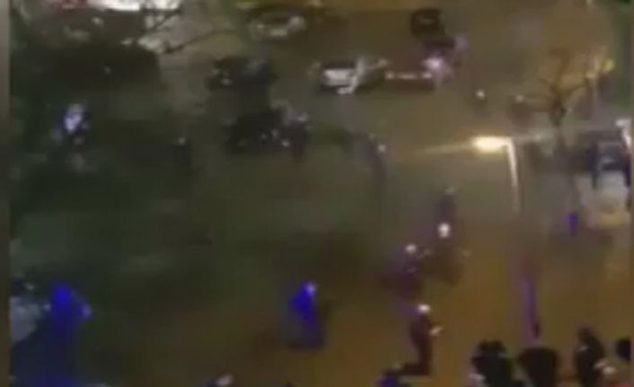 Almanya’nın Kuzey-Ren Vestfalya eyaletine bağlı Duisburg şehrinde iki grup arasında