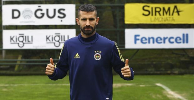 Fenerbahçeli futbolcu Alper Potuk,