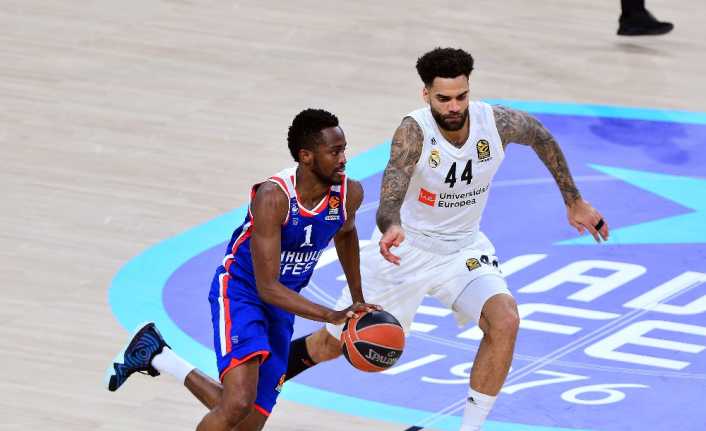 THY Euroleague’in 11. haftasında Anadolu Efes, sahasında karşılaştığı İspanyol ekibi