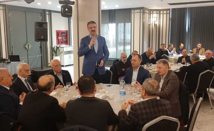 Ankara’daki işadamları, bürokratlar ve STK temsilcilerinin bir araya geldiği toplantı