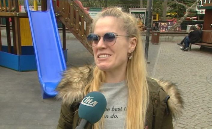 Anne ve babalar tehditlere karşı çocuk parklarına güvenlik kamerası konulması
