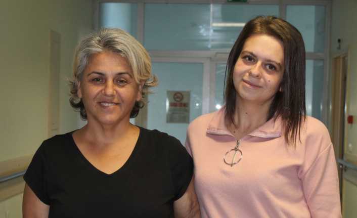 Antalya’da annesini örnek alıp tüp mide ameliyatı olan genç kız,