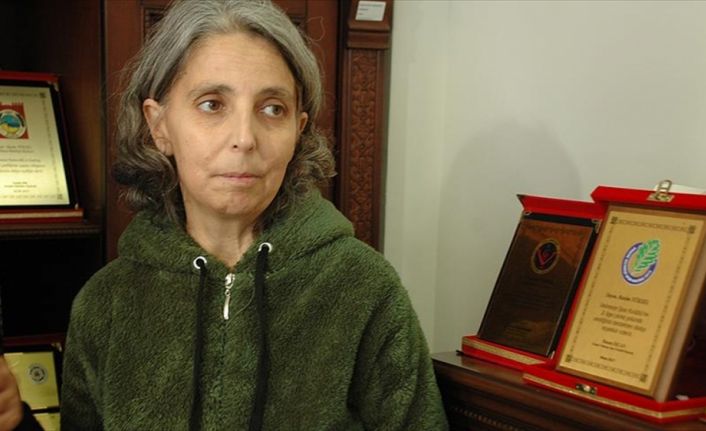 Tekirdağ'ın Ergene ilçesinde yaşayan Vural,annesi Fikriye Vişne'nin sosyal medya hesapları