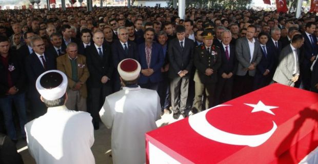 Irak’ın kuzeyindeki Kanireş bölgesinde PKK’lı teröristlerin roketatarlı saldırısında şehit düşen