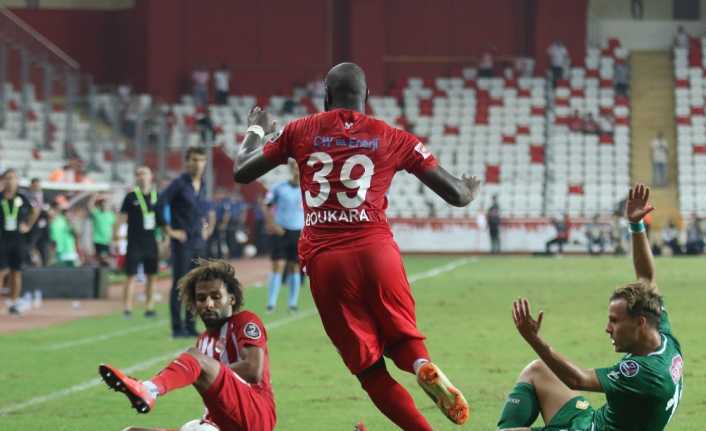 Spor Toto Süper Lig 2. hafta maçında Antalyaspor, sahasında Atiker