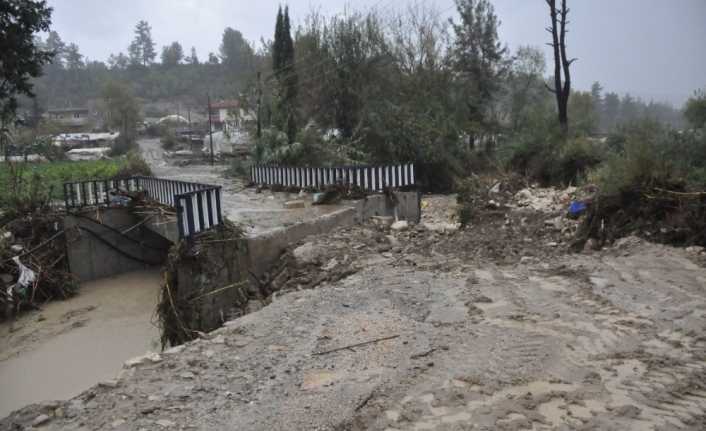 Antalya’nın Manavgat ilçesinde, 3 gündür etkili olan kuvvetli yağış, Hocalar,