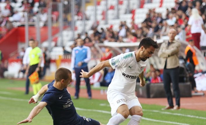 Spor Toto Süper Lig’in 27. haftasında Antalyaspor, sahasında ağırladığı Bursaspor’u