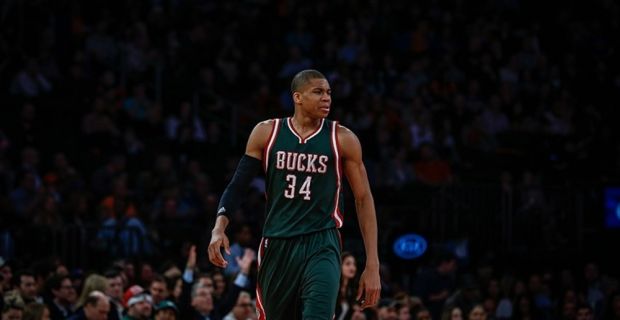 Milwaukee Buckslı Giannis Antetokounmpo, 2018 All-Star maçı kadrolarını belirlemek amacıyla