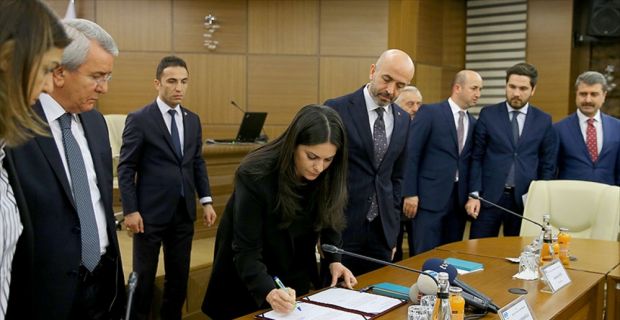 Asgari ücret 2018 yılı için brüt 2 bin 29 lira,