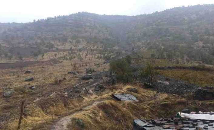 Şırnak’ın Beytüşşebap ilçesinde etkili olan aşırı yağışların ardından oluşan sel