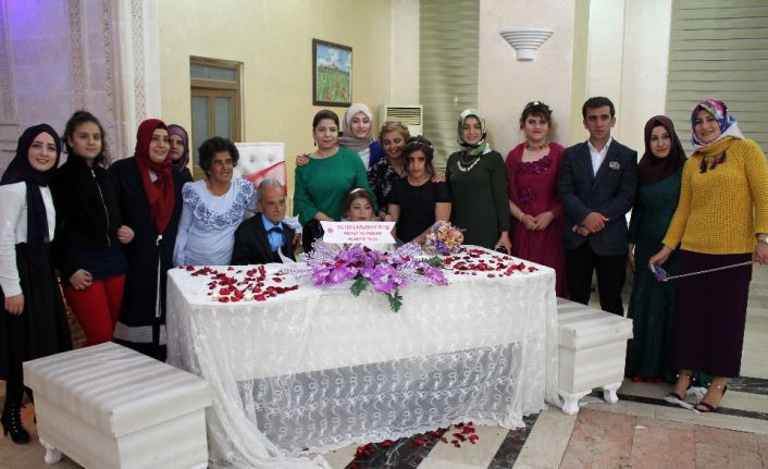 Midyat’ta Engelsiz yaşam merkezinde kalan çift, 10 yıl birbirleriyle görüşüp