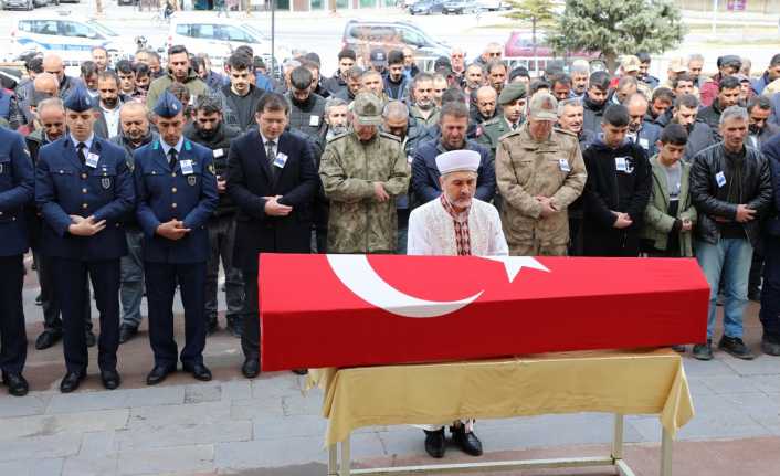 Trafik Kazasında Hayatını Kaybeden Asker, Erzincan’da Toprağa Verildi.
