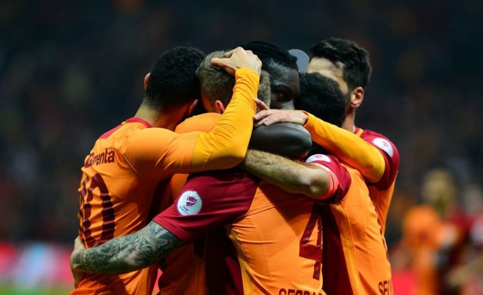 Galatasaray, ligde yarın oynayacağı Trabzonspor ile şampiyonluk yolunda önemli müsabakaya