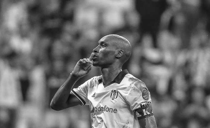 Beşiktaş’ın Kanadalı yıldızı Atiba Hutchinson, Trabzonspor maçıyla birlikte tarihe geçiyor.