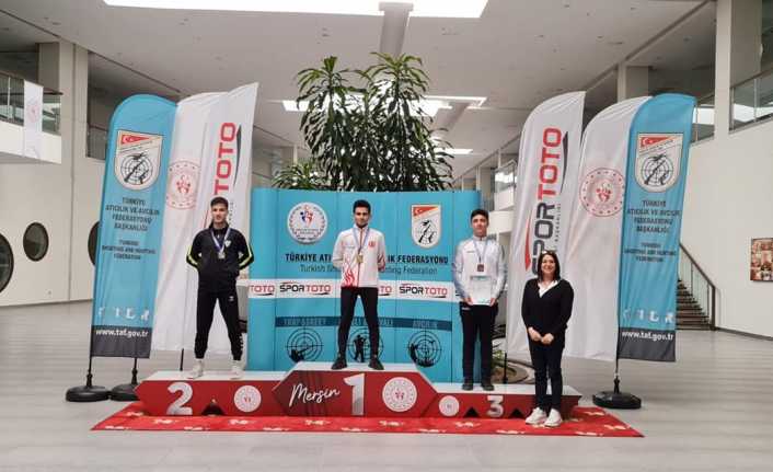 Erzincanlı sporcular 2 birincilik ve 2 üçüncülük elde etti.
