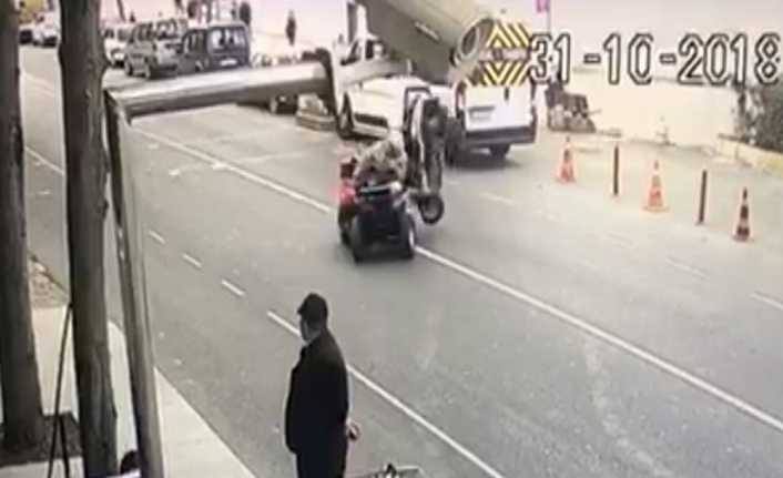 İstanbul Yeniköy’de bir ATV’ye, kuryelik yapan motosikletli genç çarptı. Çarpmanın