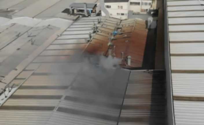 İstanbul’un Avcılar ilçesinde 3 katlı elektronik ev eşyaları fabrikasının deposunda