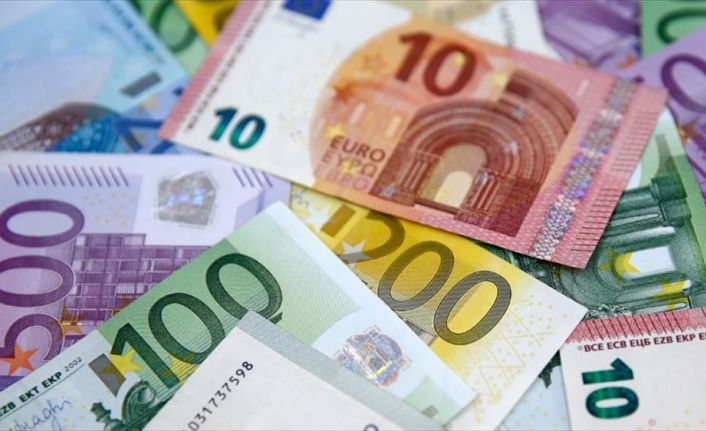 Avro/TL 4,7607 ile tüm zamanların en yüksek seviyesine çıkarken, dolar/TL