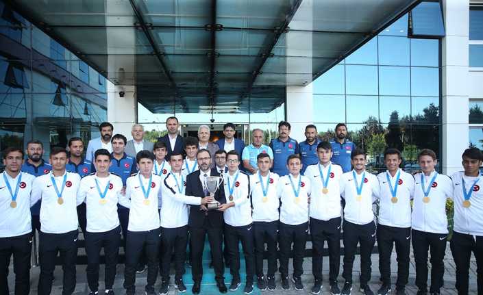 Gençlik ve Spor Bakanı Mehmet Muharrem Kasapoğlu, İşitme Engelliler 21