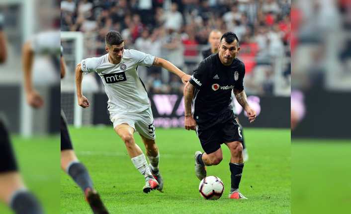 UEFA Avrupa Ligi Play-Off rövanş karşılaşmasında Partizan’ı 3-0 mağlup eden