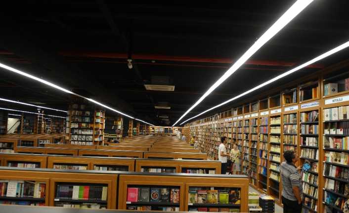 Avrupa’nın en büyük kitabevi Bursa’da açıldı. 