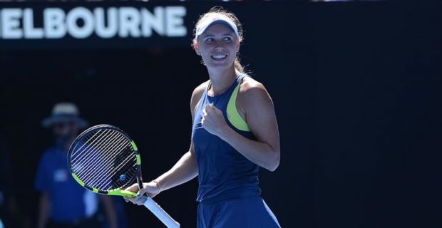 Avustralya Açık'ta Belçikalı Mertens'i 2-0 yenen 2 numaralı seribaşı Wozniacki