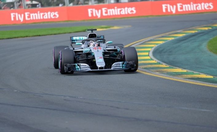 Formula 1'de Mercedes'in Büyük Britanyalı pilotu Hamilton, Avustralya Grand Prix'sinin