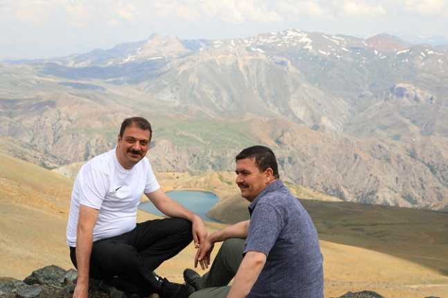 Gençlik ve Spor Bakan Yardımcısı Sinan Aksu, Erzincan Valisi Ali