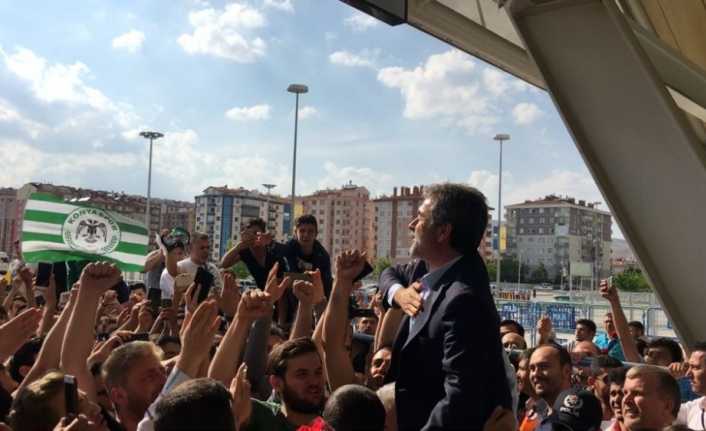 A. Konyaspor, Teknik Direktör Aykut Kocaman ile anlaşmaya vardı. 