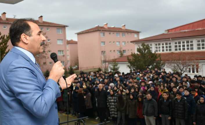 İl Millî Eğitim Müdürü Aziz Gün, Cumhuriyet Ortaokulu, Erzincan Lisesi