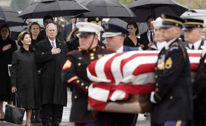 ABD’nin 41’inci Başkanı George H.W. Bush’un naaşı toprağa verilmek üzere