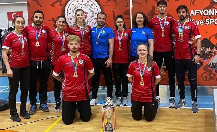 Erzincan Binali Yıldırım Üniversitesi Badminton takımı 8-11 Mayıs 2022 tarihlerinde