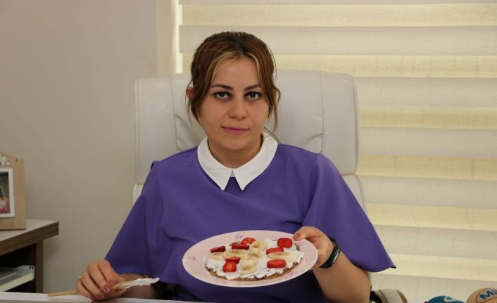 Özellikle mevsim geçişlerine bağlı yorgunluk yaşayanlara önerilerde bulunan Diyetisyen Sevgi