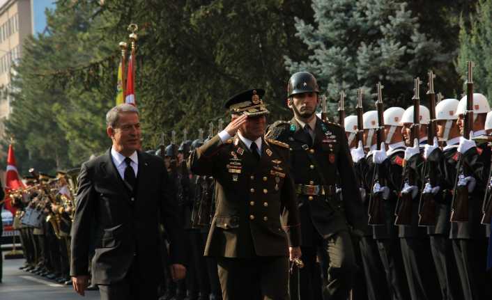 Milli Savunma Bakanı Hulusi Akar, Venezuela Savunma Bakanı Vladimir Padrino