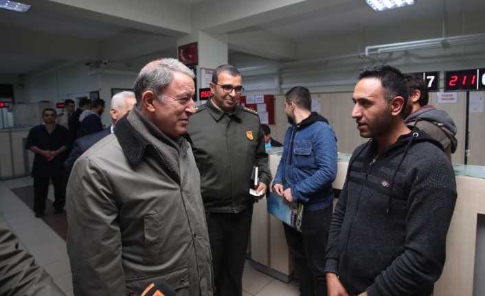 Milli Savunma Bakanı Hulusi Akar, 24 saat çalışma talimatı verdiği