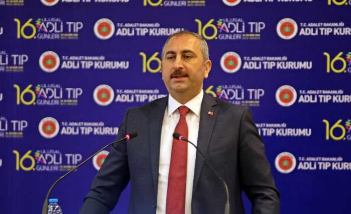 Adalet Bakanı Abdulhamit Gül, ‘yargıda hedef süre’ uygulamasıyla ilgili, "Bin