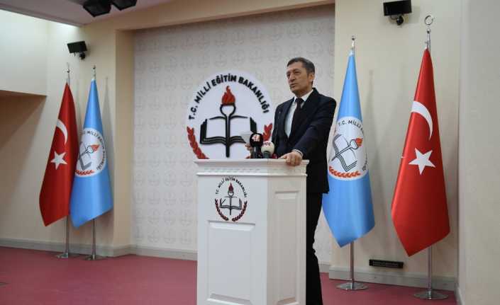 Milli Eğitim Bakamı Ziya Selçuk, "Önümüzdeki süreçte öğretmenlerin çok daha