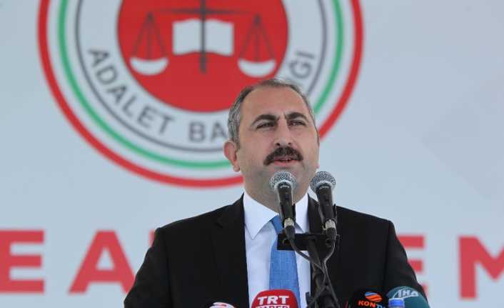 Adalet Bakanı Abdulhamit Gül, "Türkiye Cumhuriyet devleti, FETÖ, PKK, DEAŞ