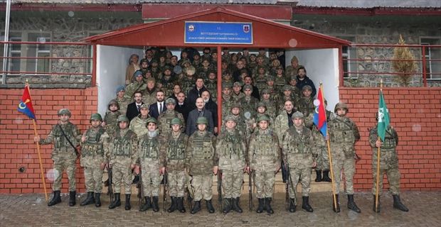 İçişleri Bakanı Soylu, Şırnak'ın Beytüşşebap ilçesindeki Ayvalık 3. Jandarma Komando