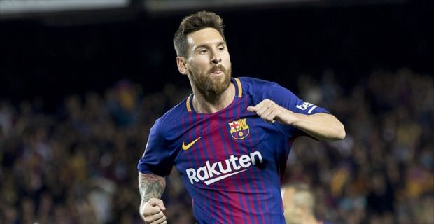 Barcelona, deplasmandaki ilk maçta 1-0 yenildiği Espanyol'u rövanşta 2-0 mağlup