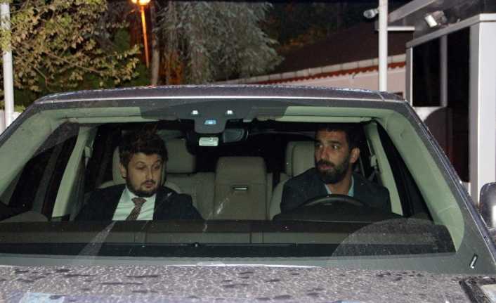 Medipol Başakşehir Kulübü, geçtiğimiz günlerde bir barda müzik sanatçısı Berkay