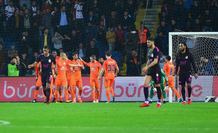 Medipol Başakşehir, Galatasaray ile sahasında oynadığı son 5 maçın 4’ünü